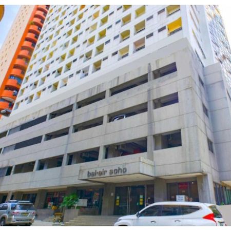 Oyo 769 Poblacion Suites Polaris Makati City Exterior foto